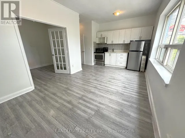 3 - 1158 WESTON ROAD, Toronto (Mount Dennis), Ontario M6M4P4