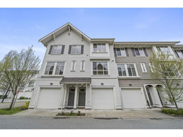 36 1708 KING GEORGE BOULEVARD, Surrey, British Columbia V4A4Z8