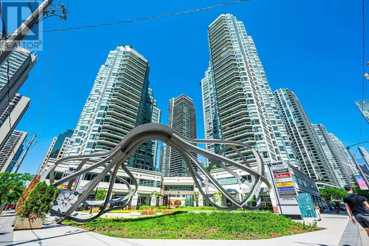 1012 - 10 YONGE STREET, Toronto (Waterfront Communities), Ontario M5E1R4