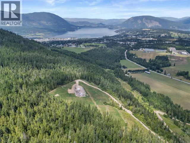 3641 40th Street SE, Salmon Arm, British Columbia V1E1X7