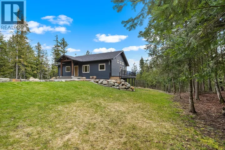 1562 Teetzel Road, Creston, British Columbia V0B1G7