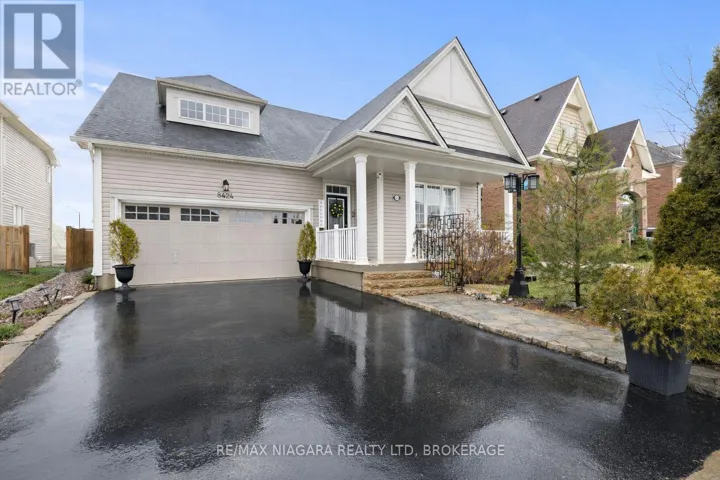 8424 MULBERRY DRIVE, Niagara Falls (Brown), Ontario L2H0K4