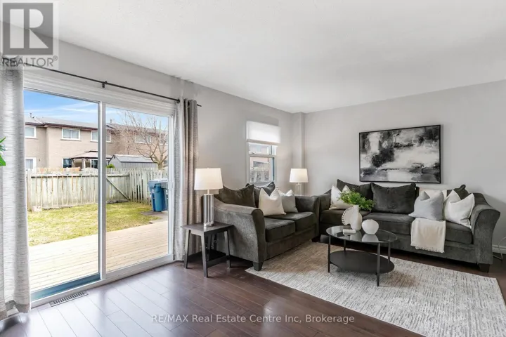 441 VICTORIA ROAD N, Guelph (Victoria North), Ontario N1E5J9