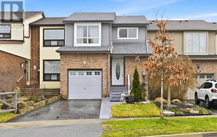 1778 BRONTE SQUARE, Pickering (Liverpool), Ontario L1V3B9