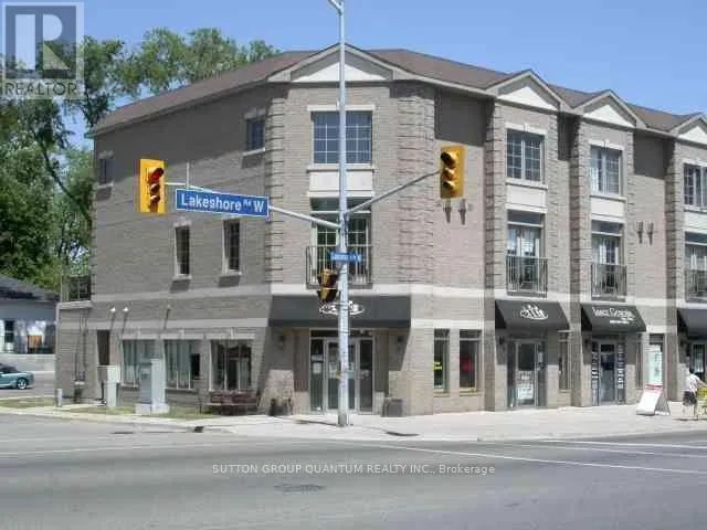 3 - 120 LAKESHORE ROAD W, Mississauga (Port Credit), Ontario L5H1E8