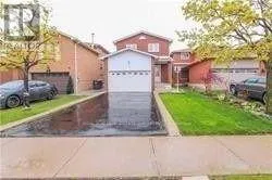 9 SALEM COURT, Brampton (Brampton North), Ontario L6V4J8