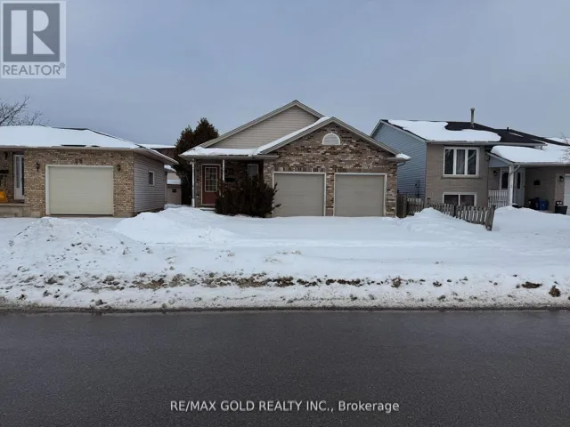 MAIN - 24 EASTWOOD DRIVE, Welland (N. Welland), Ontario L3C6W4