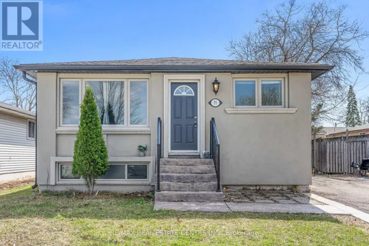 35 FOLKESTONE AVENUE, Hamilton (Lawfield), Ontario L8V4M9
