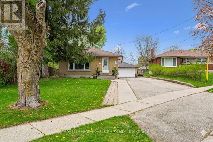 12 DEL MAR BOULEVARD, Guelph (St. George’s), Ontario N1E2K8