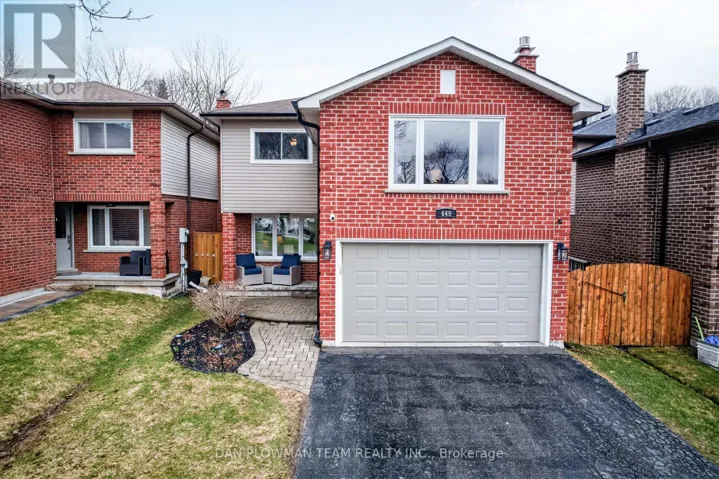 649 DUNN CRESCENT, Pickering (Rosebank), Ontario L1W3T4