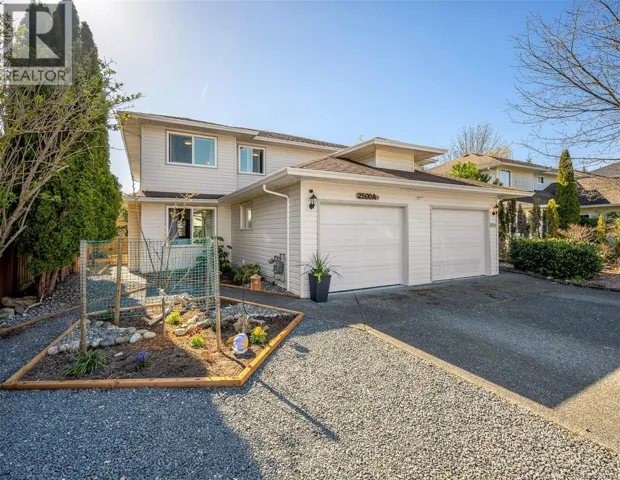 A 2500 1st St, Courtenay, British Columbia V9N8X9