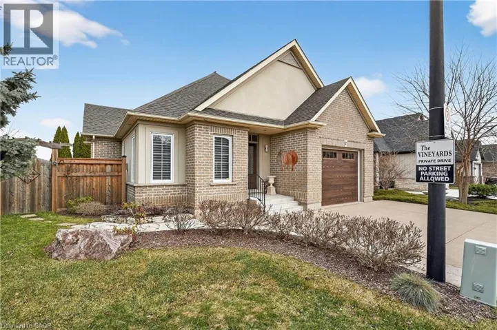 2 SEYVAL Place, Niagara-on-the-Lake, Ontario L0S1J0