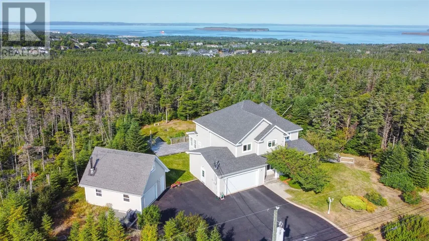 28 Vineyard Drive, Paradise, Newfoundland & Labrador A1L3W5