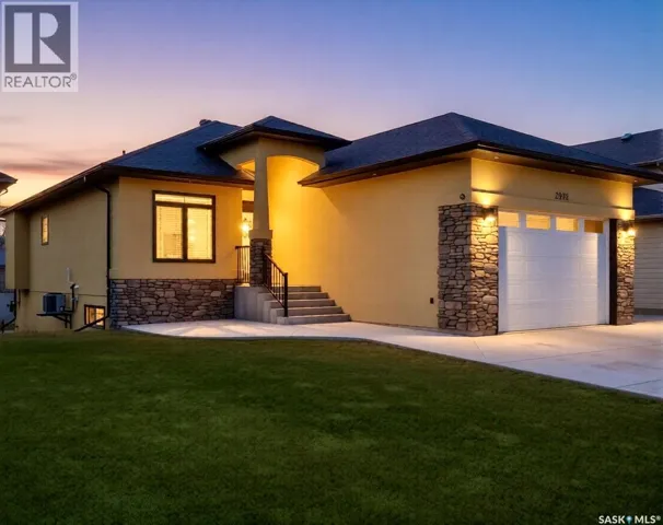 2922 Lakeview DRIVE, Prince Albert, Saskatchewan S6W0A4