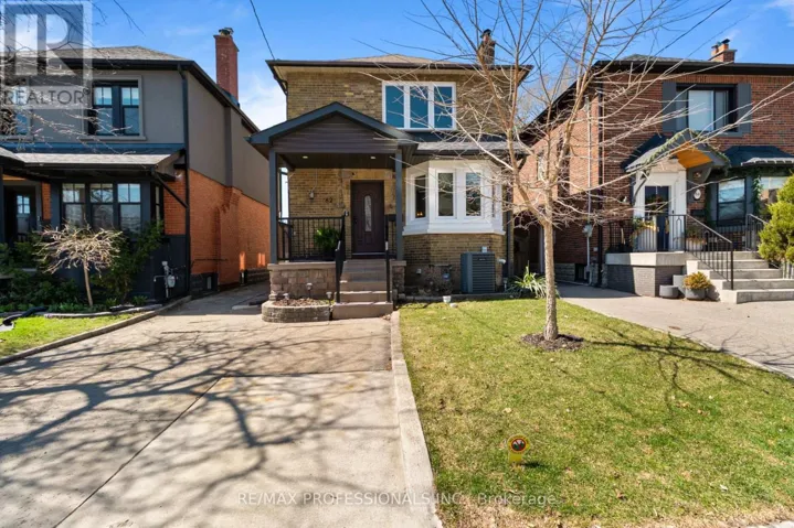 82 FIFTH STREET, Toronto (New Toronto), Ontario M8V2Z3