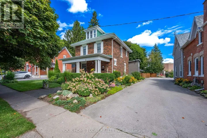 17 PARK AVENUE, Halton Hills (AC Acton), Ontario L7J1Y3