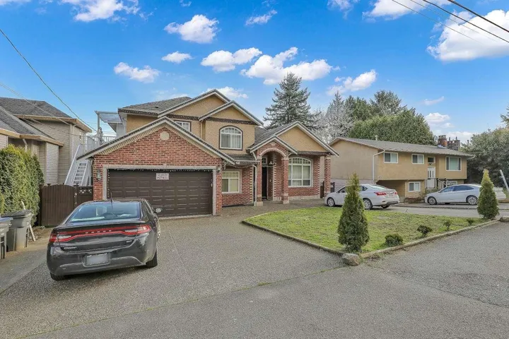 14078 68 AVENUE, Surrey, British Columbia V3W2H2