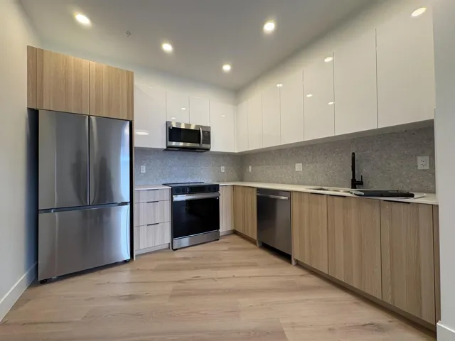 622 20769 FRASER HIGHWAY, Langley, British Columbia V3A4S9