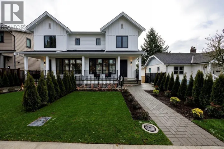 229 E 22ND STREET, North Vancouver, British Columbia V7L3C5