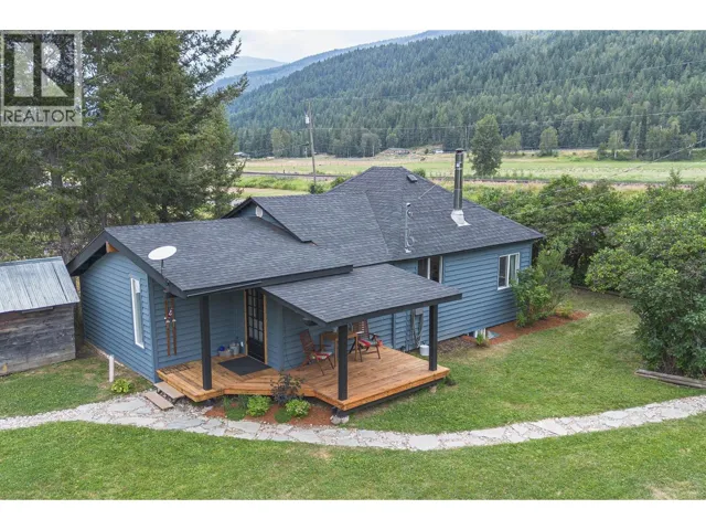 1615 BIRCH ISLAND LOST CRK Road, Clearwater, British Columbia V0E1N1