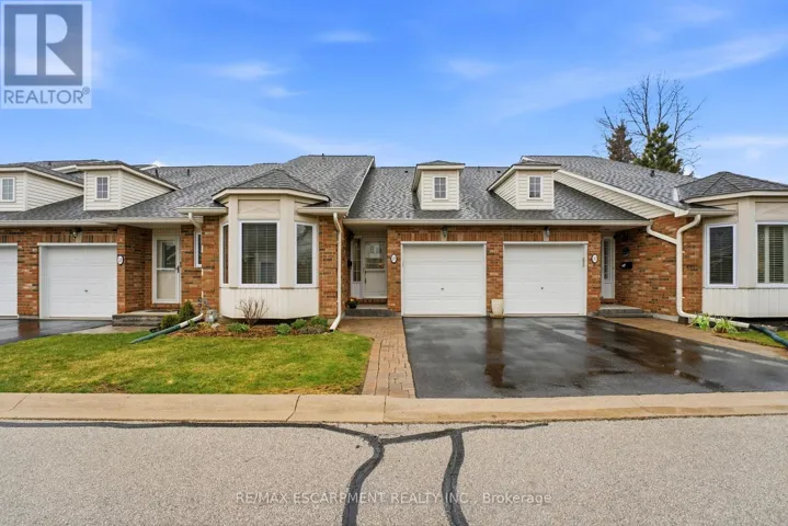 29 - 222 FELLOWES CRESCENT, Hamilton (Waterdown), Ontario L8B0R1