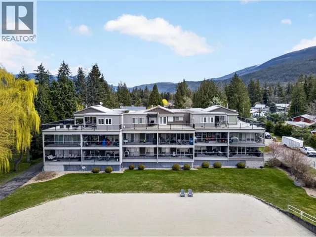 100 Archibald Street Unit# 8, Sicamous, British Columbia V0E2V1