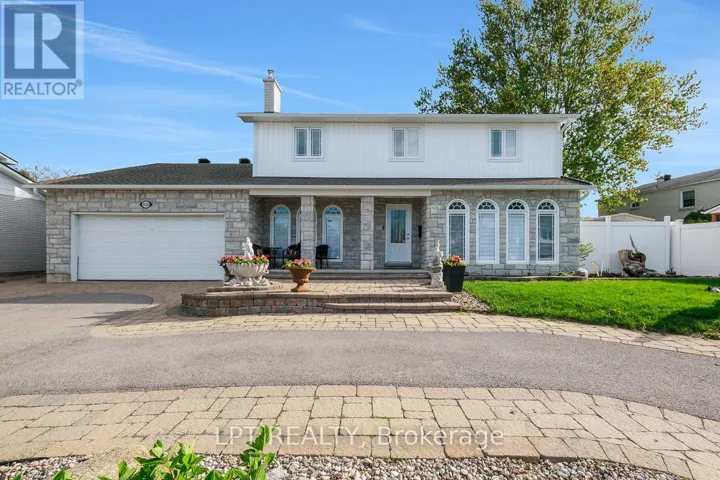 624 PLEASANT PARK ROAD, Ottawa, Ontario K1H5N5