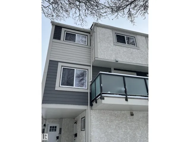 322 WILLOW CO NW, Edmonton, Alberta T5T2K7