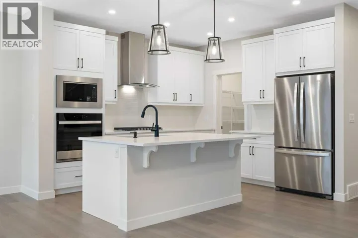 334 Rivercrest Road, Cochrane, Alberta T4C3E9