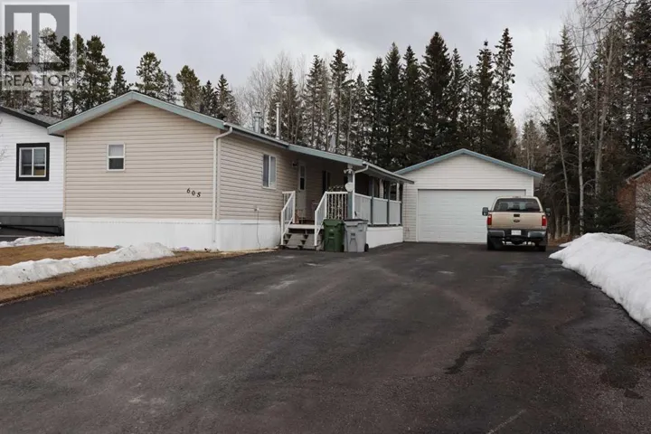 605 40A Street, Edson, Alberta T7E1V9