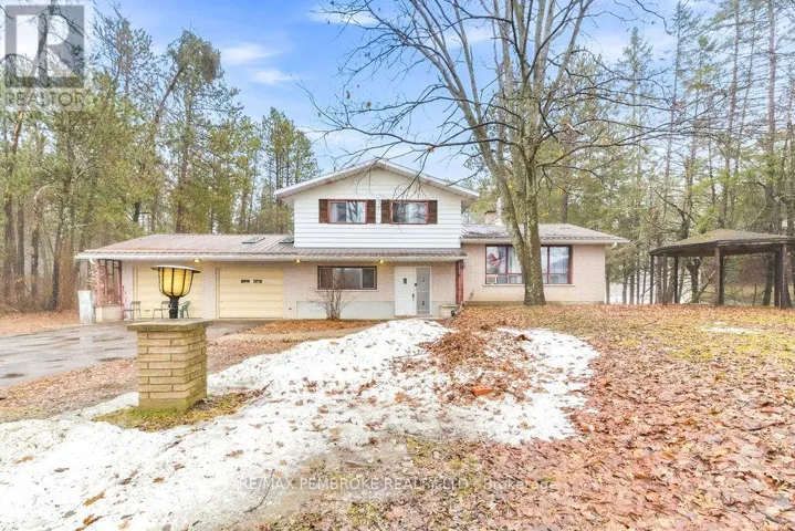 33698 HIGHWAY 17 HIGHWAY W, Deep River, Ontario K0J1P0