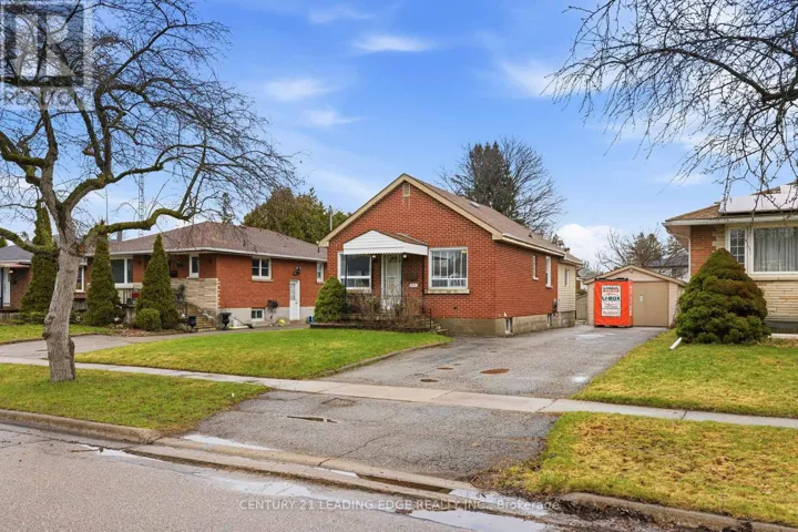 347 NIPIGON STREET, Oshawa (McLaughlin), Ontario L1J4P1