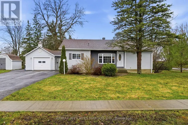 36 MAPLE STREET, South Stormont, Ontario K0C1P0