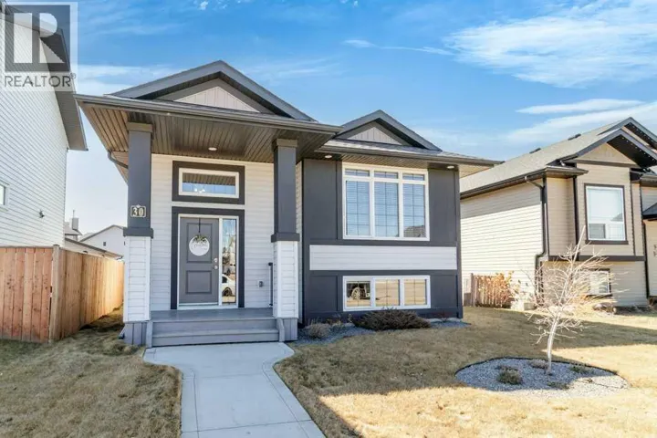 30 Brookstone Drive, Sylvan Lake, Alberta T4S0M9