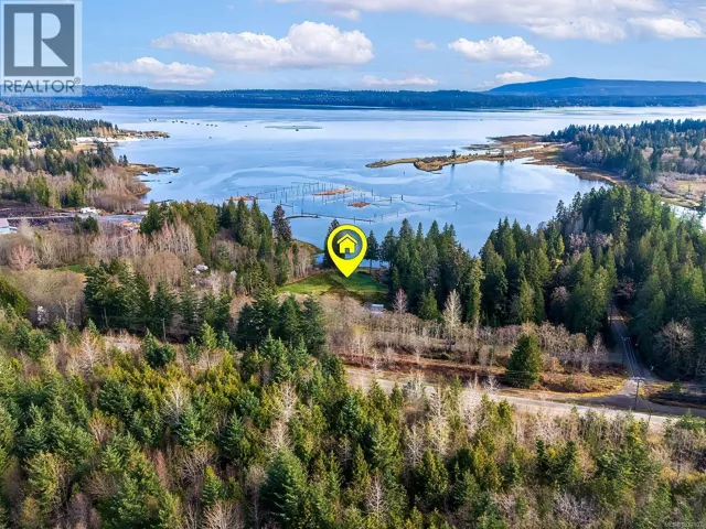 8460 Penny Lane, Fanny Bay, British Columbia V0R1W0