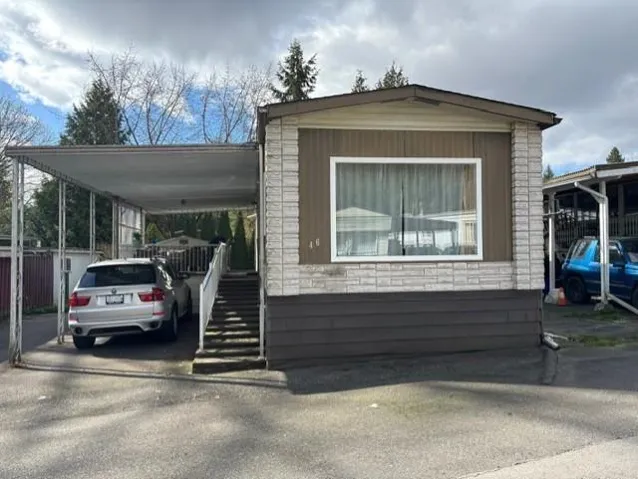 46 8266 KING GEORGE BOULEVARD, Surrey, British Columbia V3W5C2