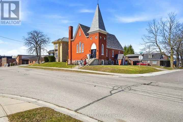 20 MILL STREET E, Perth East (Milverton), Ontario N0K1M0