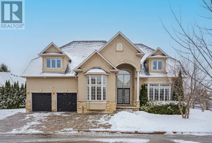 4 BERKSHIRE PLACE, Hamilton (Ancaster), Ontario L9K0A9