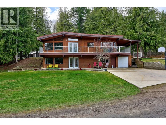 906 Dilworth Road, Sorrento, British Columbia V0E2W1