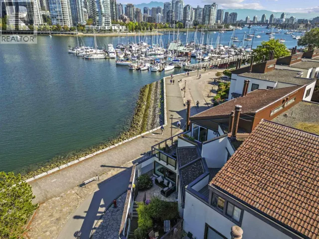1130 IRONWORK PASSAGE, Vancouver, British Columbia V6H3P1