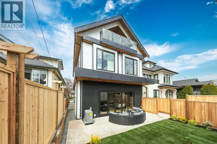 2 3708 W 18TH AVENUE, Vancouver, British Columbia V6S1B2