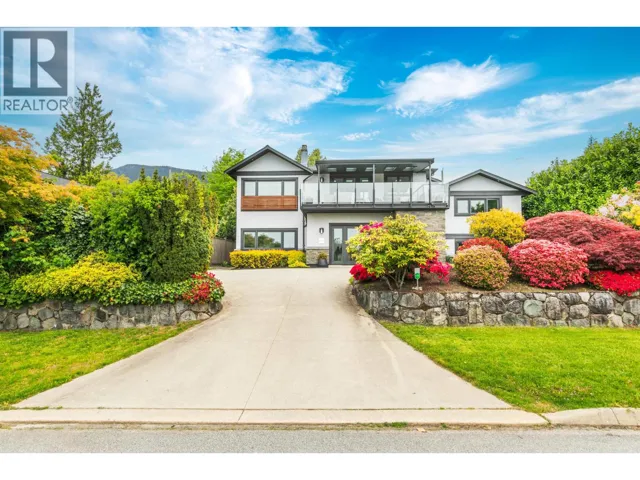 4106 CANTERBURY CRESCENT, North Vancouver, British Columbia V7R3N5