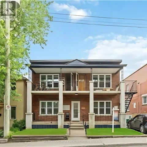 2 - 9 ACACIA AVENUE, Ottawa, Ontario K1M0P3