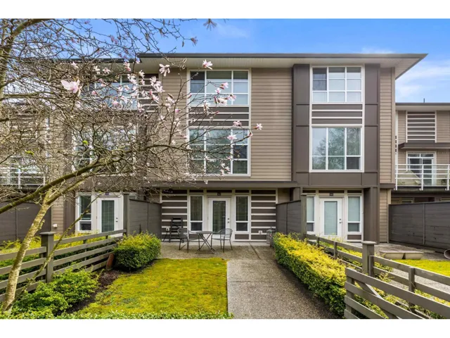 40 15405 31 AVENUE, Surrey, British Columbia V3Z2W5