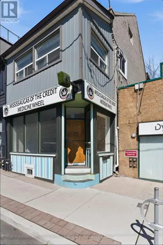 41 RONCESVALLES AVENUE, Toronto (Roncesvalles), Ontario M6R2K4