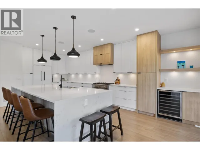 1452 Ethel Street Unit# 2, Kelowna, British Columbia V1Y2X7