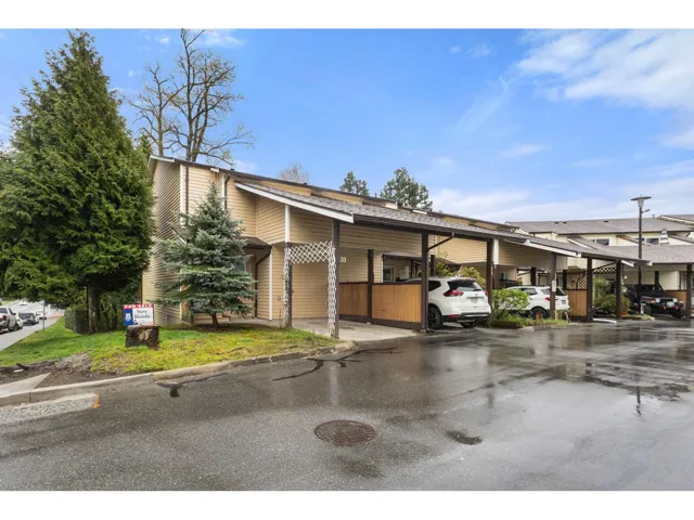 10 27272 32 AVENUE, Abbotsford, British Columbia V4W3T8