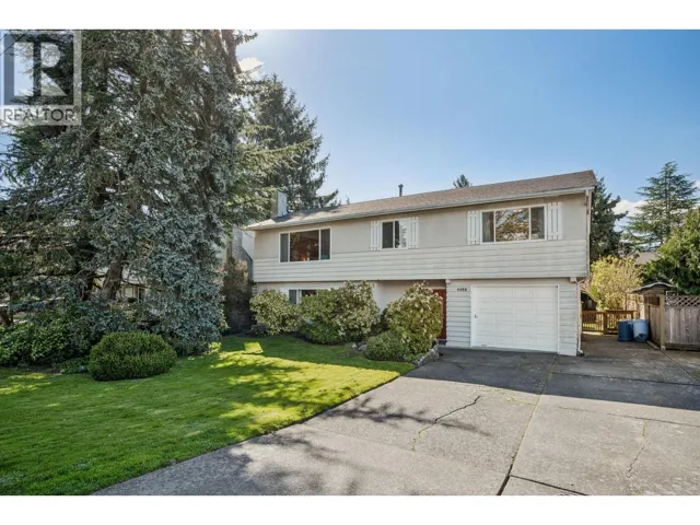 5392 MAPLE CRESCENT, Delta, British Columbia V4K1G2