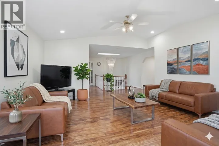 716 CRANE PLACE, New Westminster, British Columbia V3M6P5