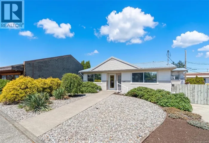 145 Hirst Ave, Parksville, British Columbia V9P2E9